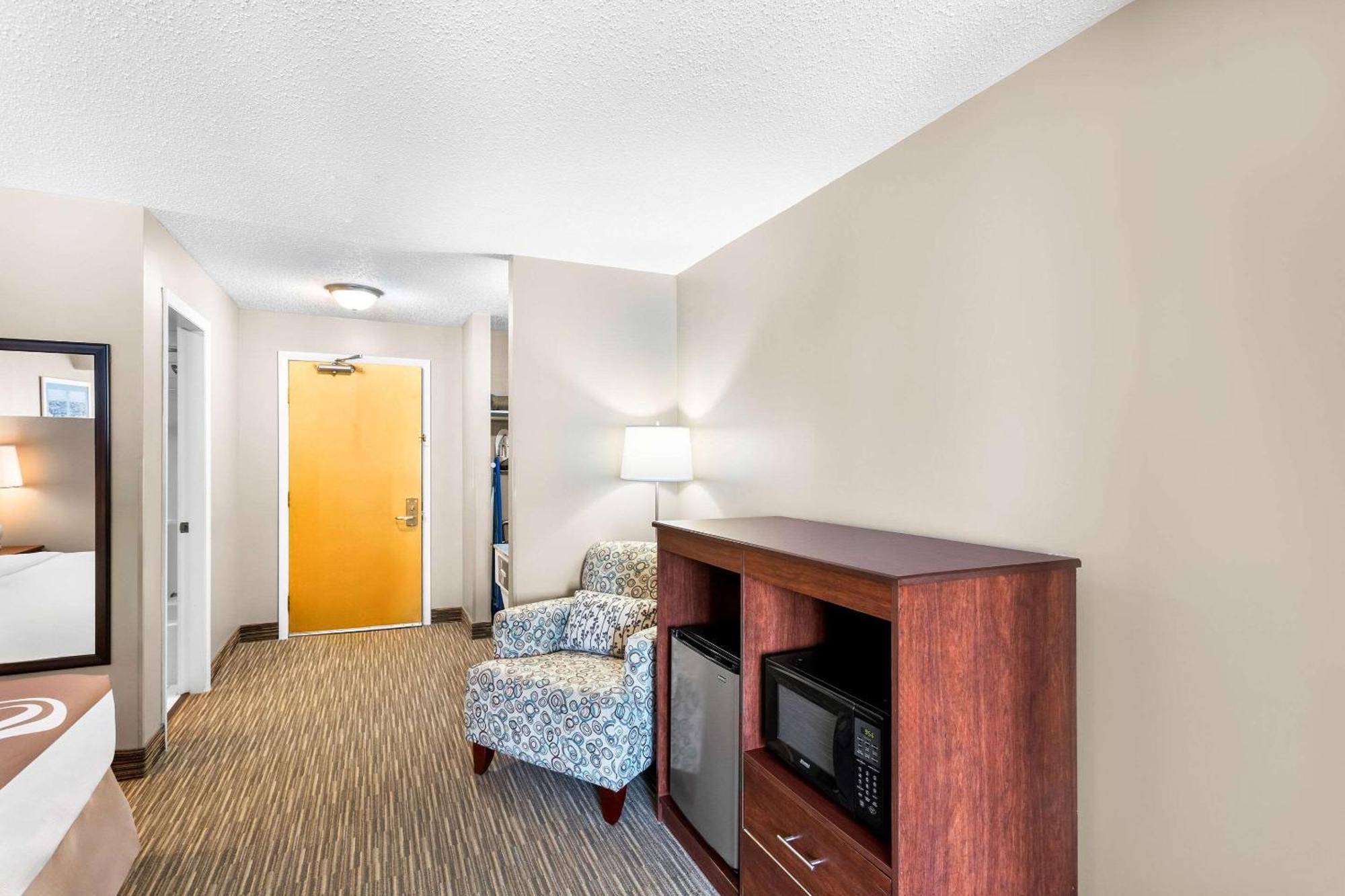 Quality Inn & Suites Горем Экстерьер фото