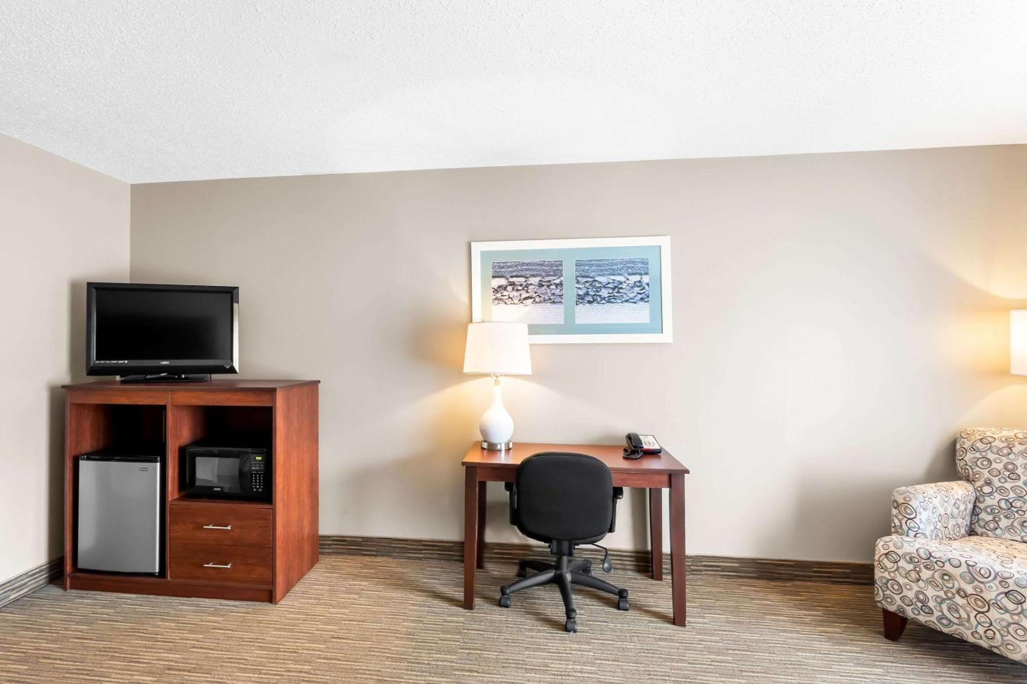Quality Inn & Suites Горем Экстерьер фото